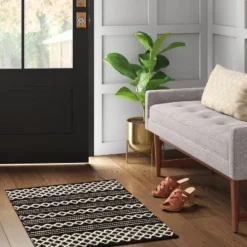 2'x3' Handloom Mixed Fibre Rug Black/White - Threshold™