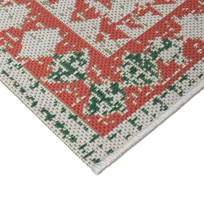 Triangle Border Outdoor Rug - Threshold™