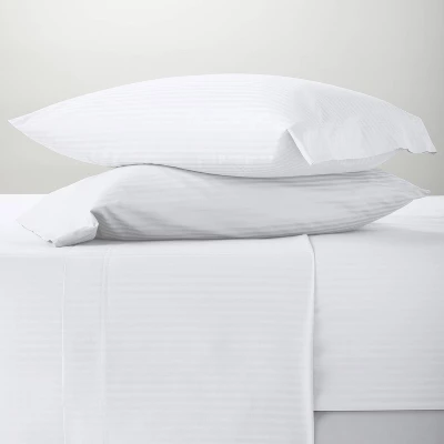 400 Thread Count Damask Solid Sheet Set - Threshold™ - Image 2