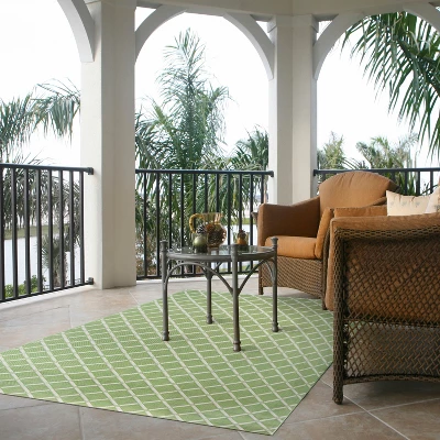 Garden Lattice Outdoor Rug - Threshold - Image 4